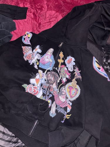 Customer photo review of Righteous Risen King Zip Up Hoodie Black