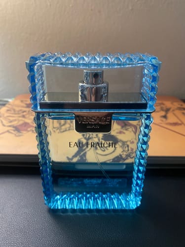 Customer photo review of Versace Eau Fraiche Spray for Men 3.4 Oz