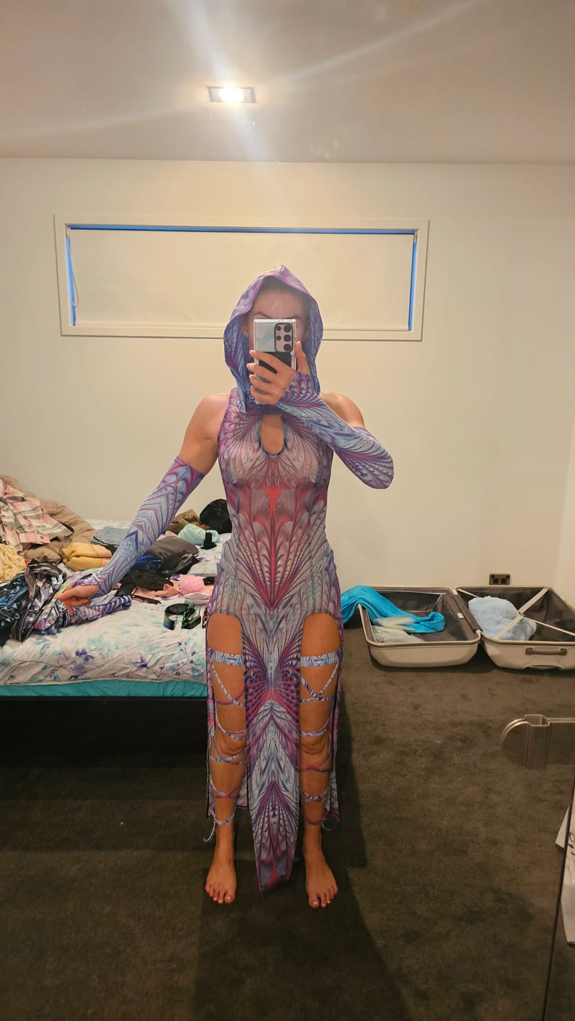 Customer photo review of Desert Glow Mesh Keyhole Dress Set