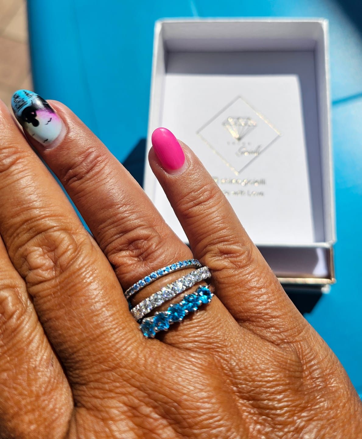 Customer photo review of Anello eternity montatura squadrata