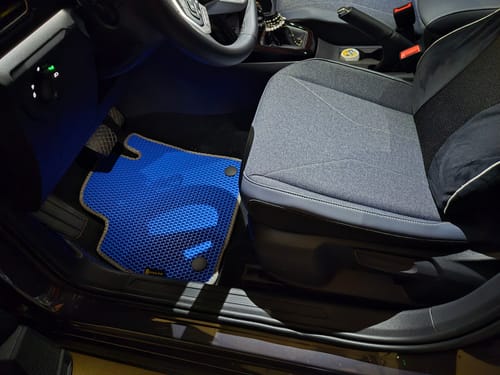 Customer photo review of Auto Fußmatten nach Maß - Komplettset