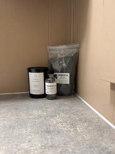 Customer photo review of MORTICIA Bath & Body Oil