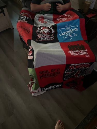Customer photo review of Project Repat T-Shirt Quilt