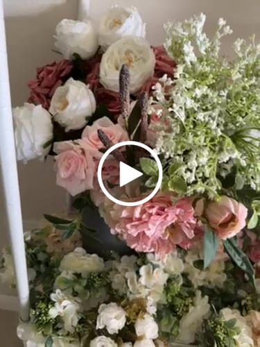 Customer video review of Bulk 9Pcs 17" Real Touch Austin Rose Bouquet Artificial Flowers