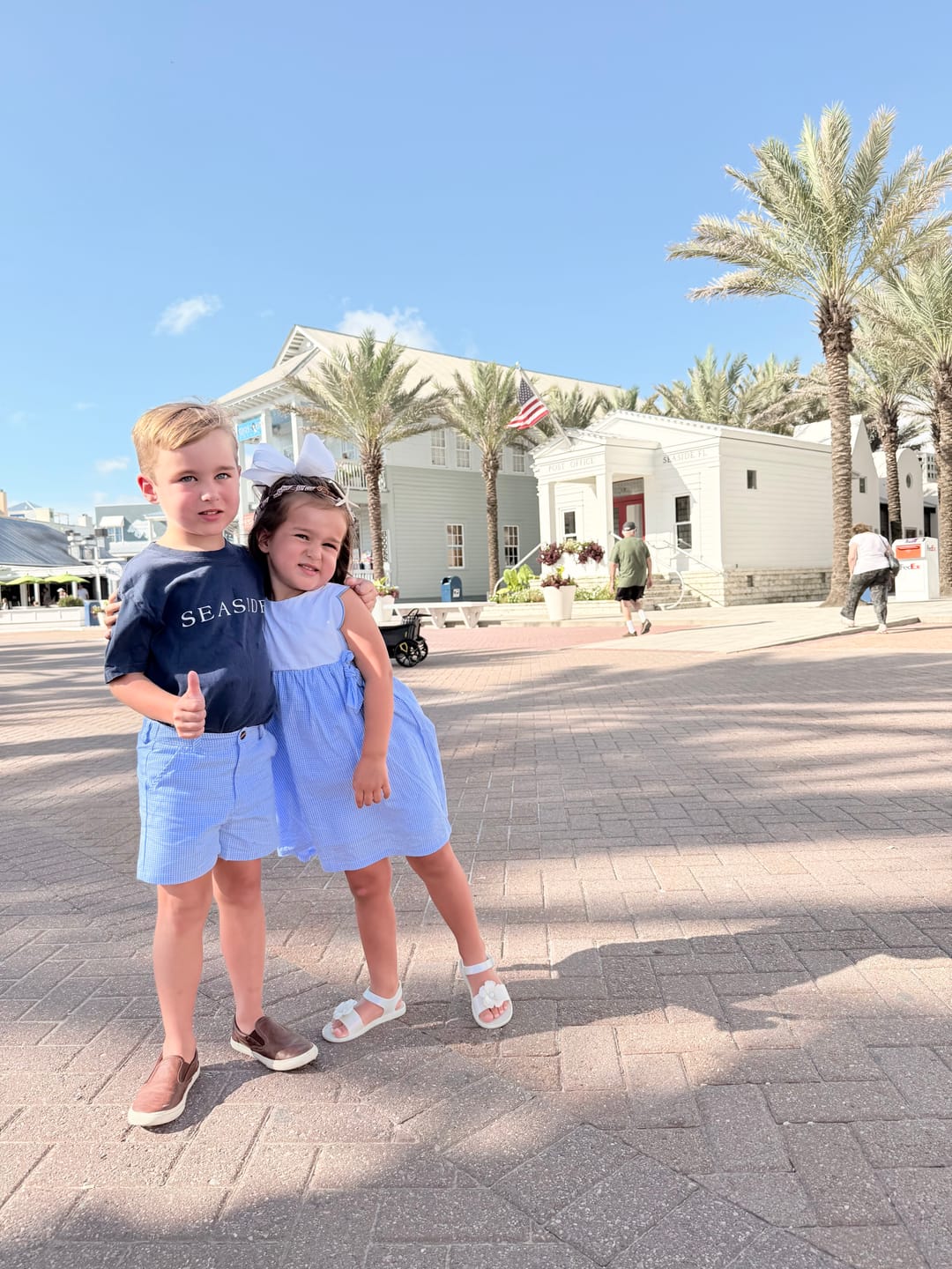 Customer photo review of Gingham Standard Shorts Royal Blue