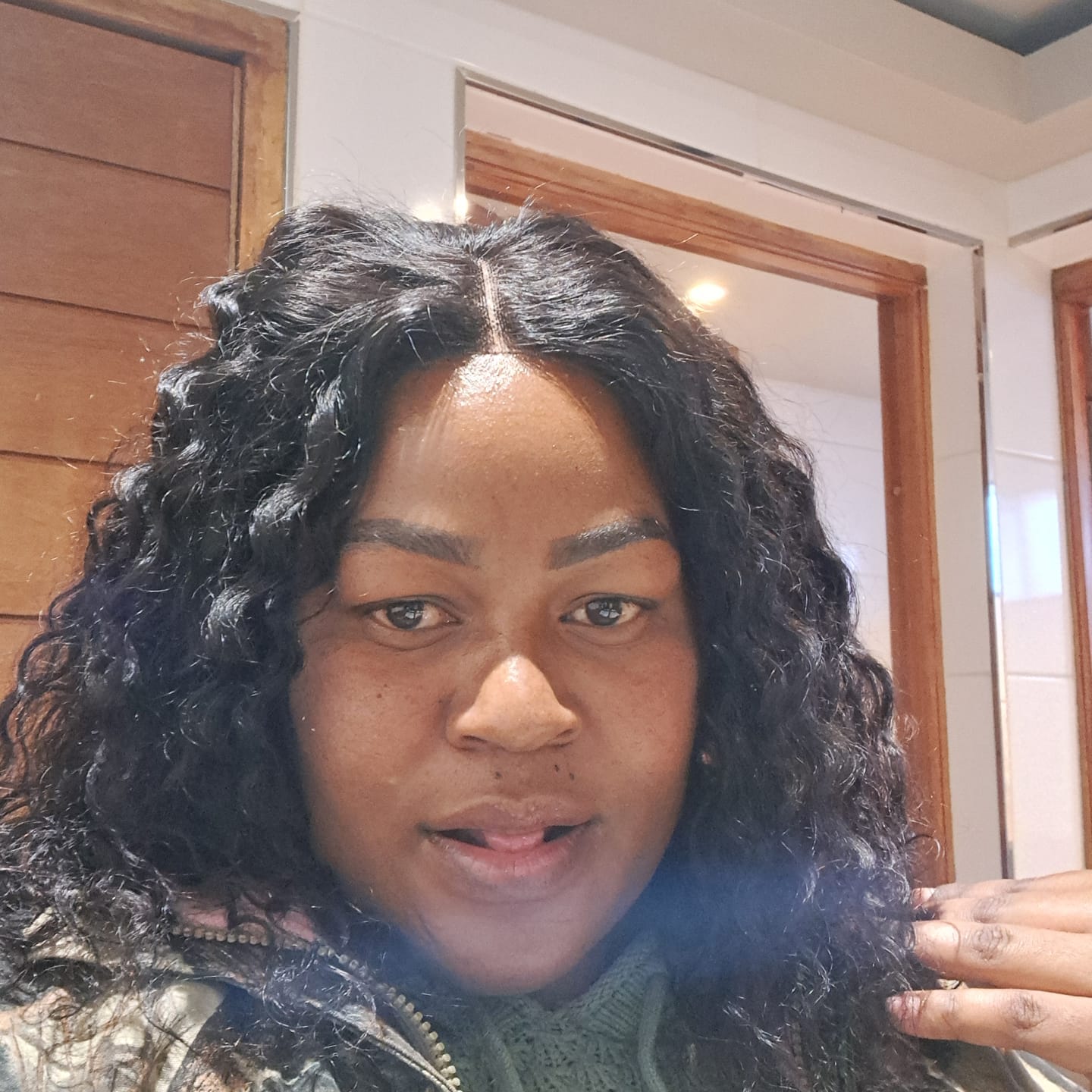 Customer photo review of GIGI - Brazilian 4x4 Lace Wig