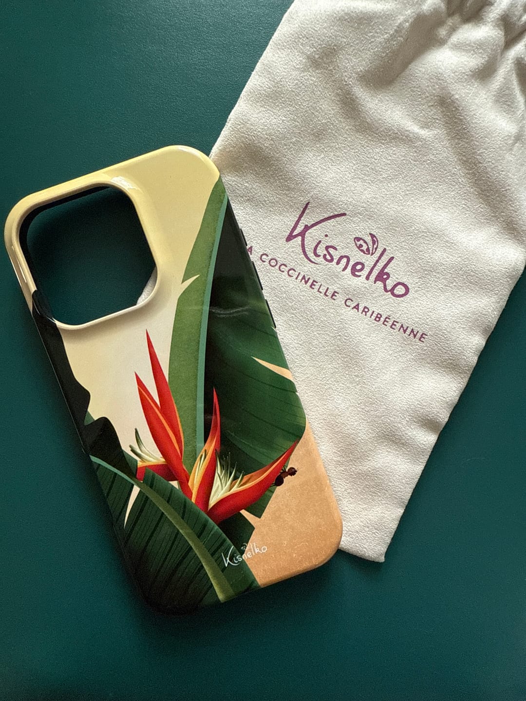 Customer photo review of Coque Heliconia
