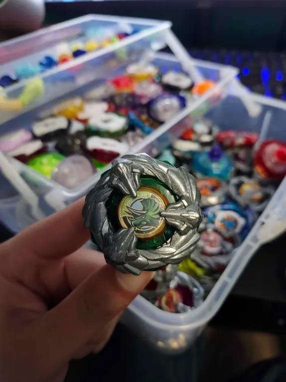 Customer photo review of Takara Tomy Beyblade X BX-44 Tricera Press M-85BS