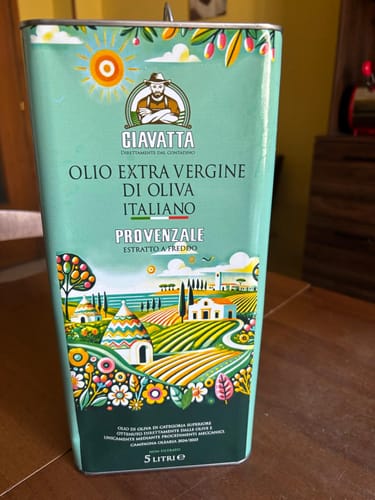 Customer photo review of Olio di Oliva che non pizzica in gola Latta da 5 litri  in offerta