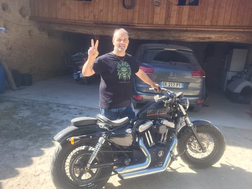 Customer photo review of T-SHIRT DARK RUIN