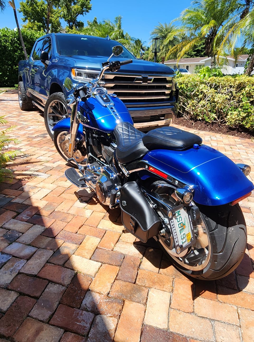 Customer photo review of 3L - Digilock Motorcycle Swingarm Bag for Harley Softail