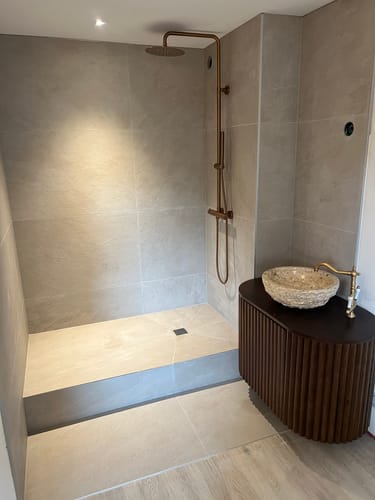 Customer photo review of Colonne de douche or rose brossé
