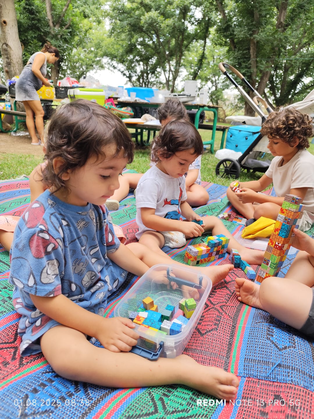 Customer photo review of מיינקראפט מגנטים- בית הקרח והשלג