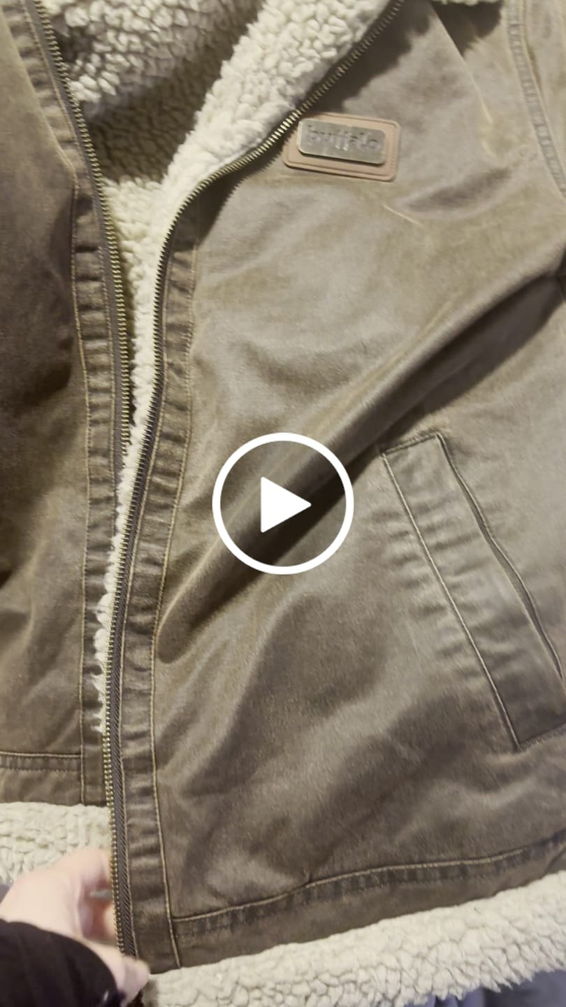 Customer video review of Chaqueta Baker Mujer
