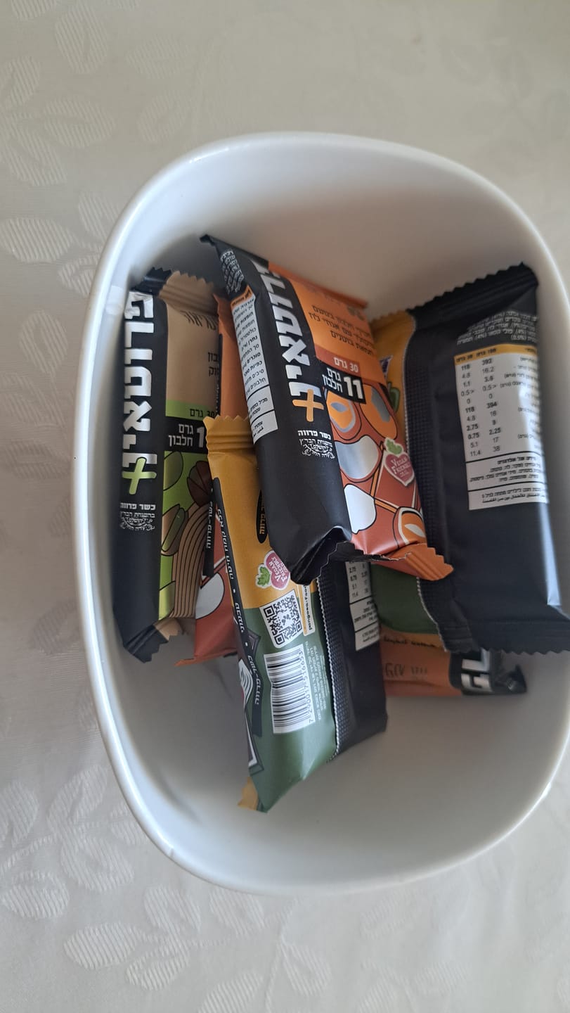 Customer photo review of חטיפי חלבון בטעם שוקולד