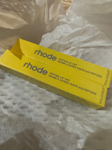 Customer photo review of LIMITED! peptide lip tint | Lemontini