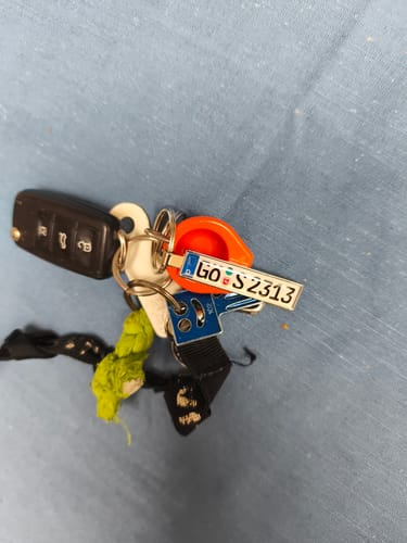 Customer photo review of Kennzeichen Schlüsselanhänger Mini Nummernschild Metall