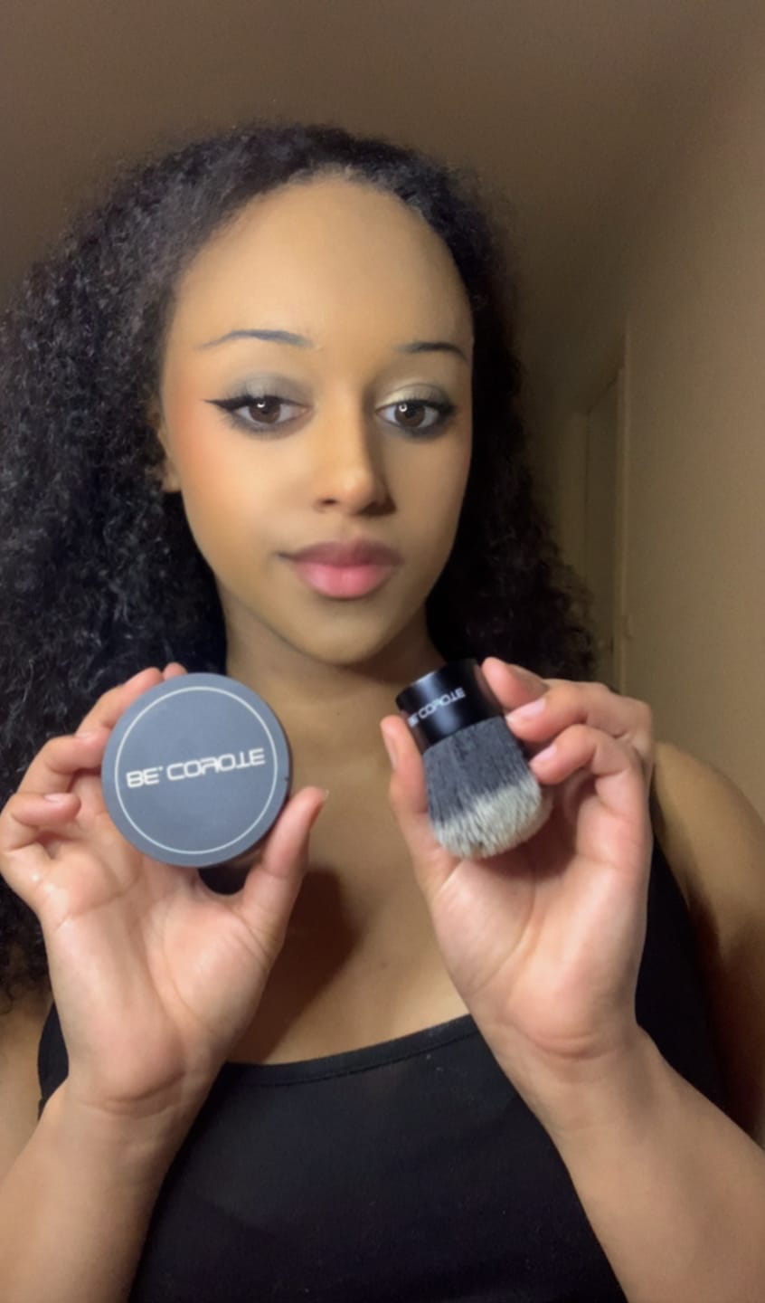 Customer photo review of Loose Mineral Foundation