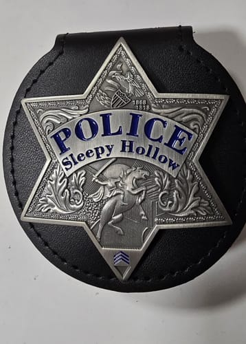 Customer photo review of US TV Series Sleepy Hollow Police Badge Solid Copper Replica Movie Props
