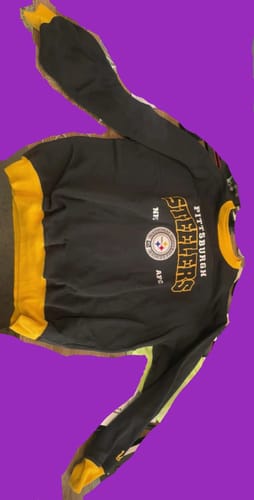 Customer photo review of Vintage Pittsburgh Steelers Sweatshirt (L)