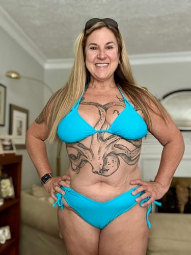 Customer photo review of Aqua Blue Rib Side Tie Bottom
