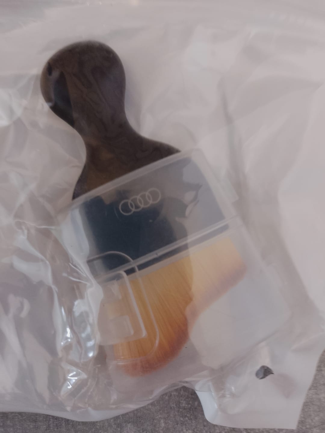Customer photo review of Personalisierte weiche Staubbürste
