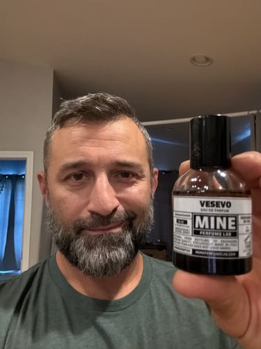 Customer photo review of VESEVO