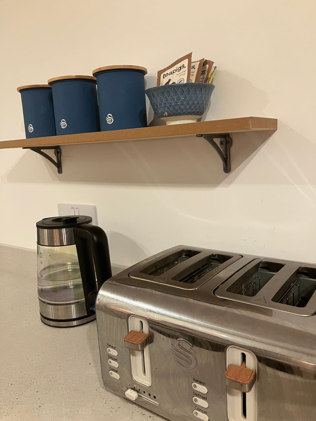 Customer photo review of 7 Inch Ironbridge Cast Iron Shelf Bracket