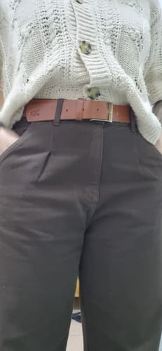 Erica E. review of Calça Jeans Slouchy Cacau Marrom Escuro image 1 out of 1