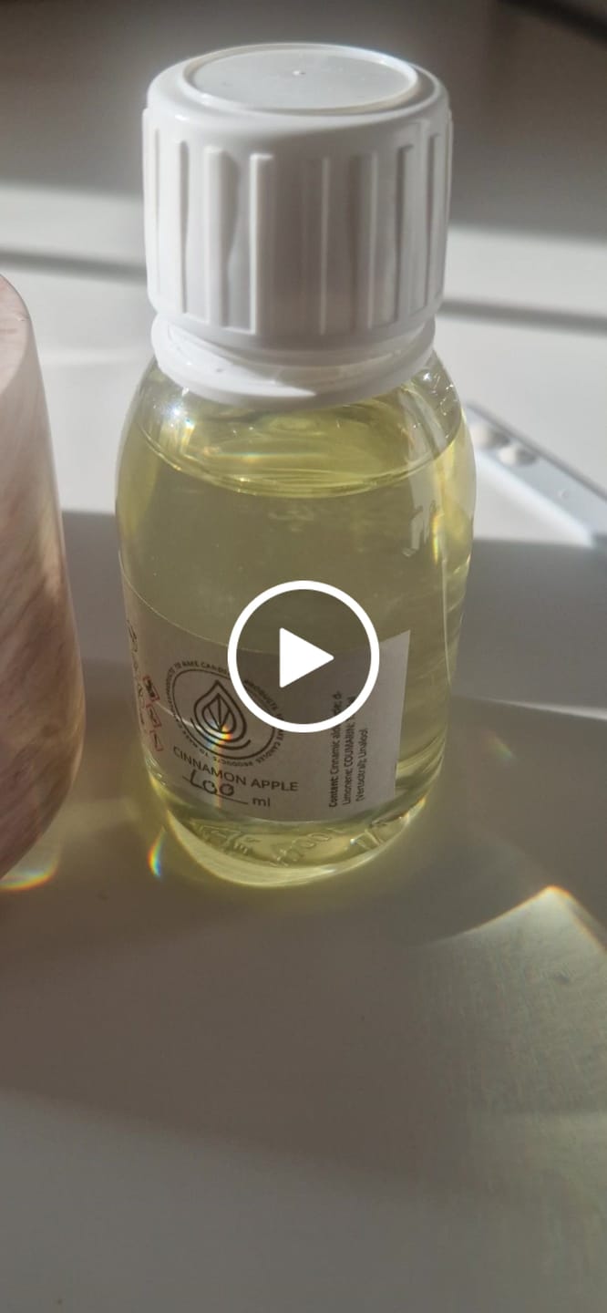 Customer video review of Fragancia CINNAMON APPLE