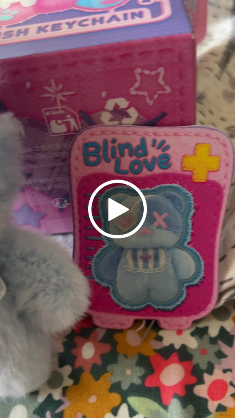 Customer video review of ShinWoo Ragbear Clinic Series Plush Blind Box