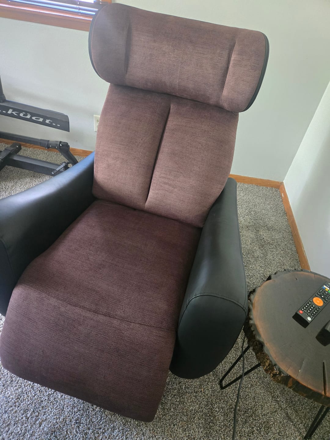 Customer photo review of SwanSing Single-Seater Power Zero Gravity Chair Recliner