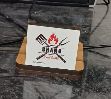 Customer photo review of Mini Mobile Stand | Best for Corporate Gifting | PrintMine.in