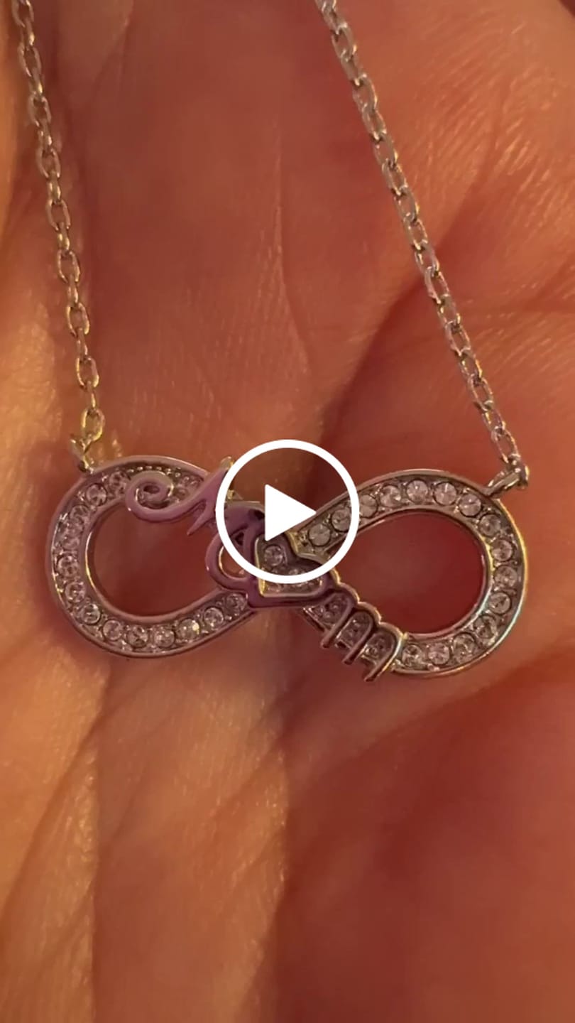 Customer video review of Robin 18k White Gold Plated Mom Infinity Necklace with Swarovski Crystals
