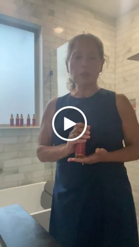 Customer video review of Besque™ Magic Body Oil - 100ml