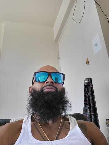 Customer photo review of Mis Raíces Blue