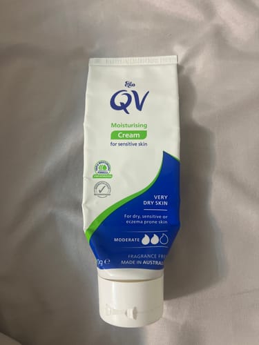 Customer photo review of كريم كيوڤي المرطب للبشرة الحساسة - 100ج