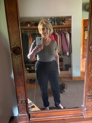 Customer photo review of Mia V Neck - Graphite Heather