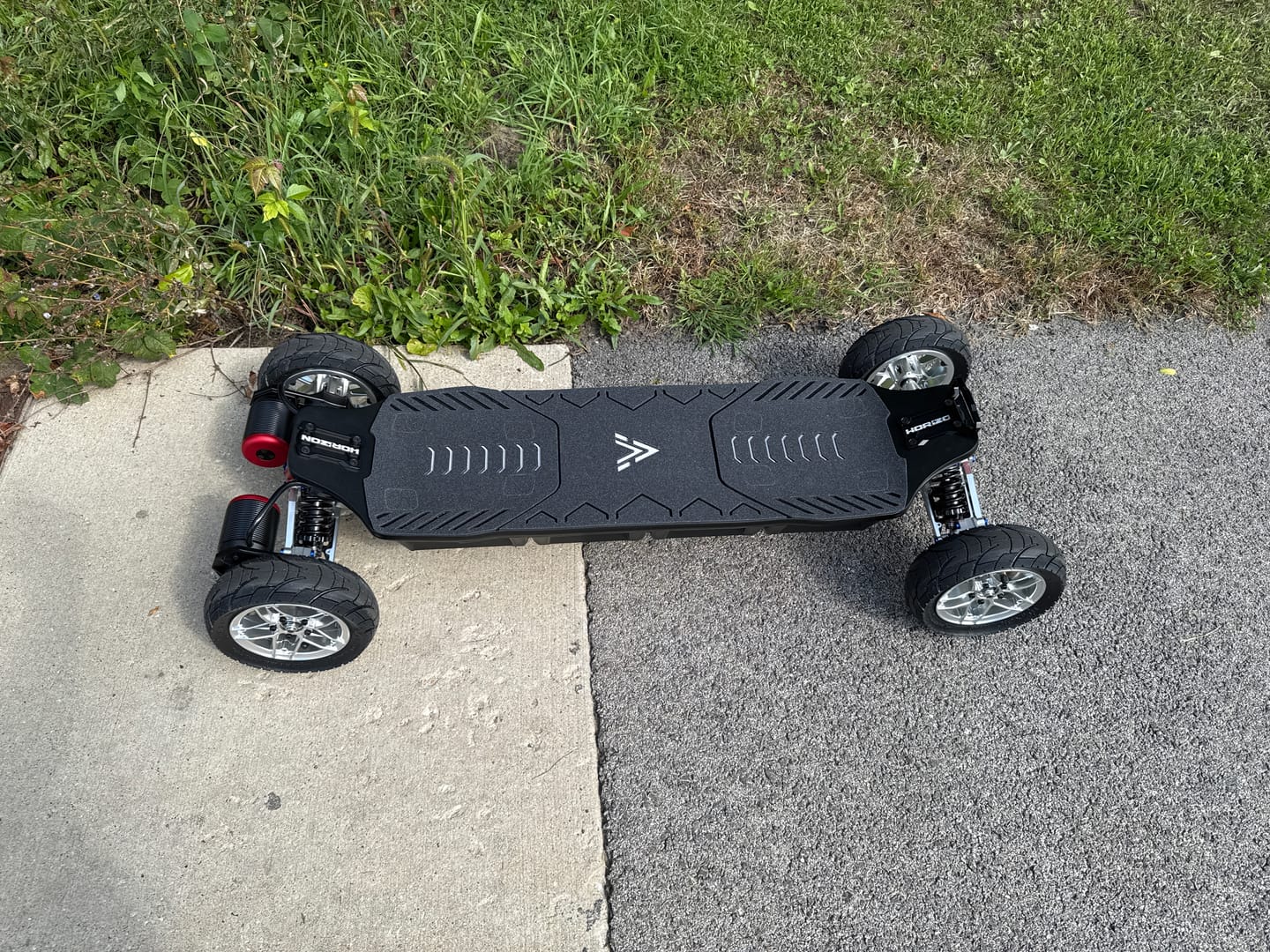 Customer photo review of Acedeck® Horizon Electric Skateboard-【Super Sale】
