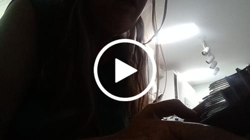 Customer video review of CHILL ANGELS 46 Key Kalimba Thumb Piano Mbira Finger Piano Instrument