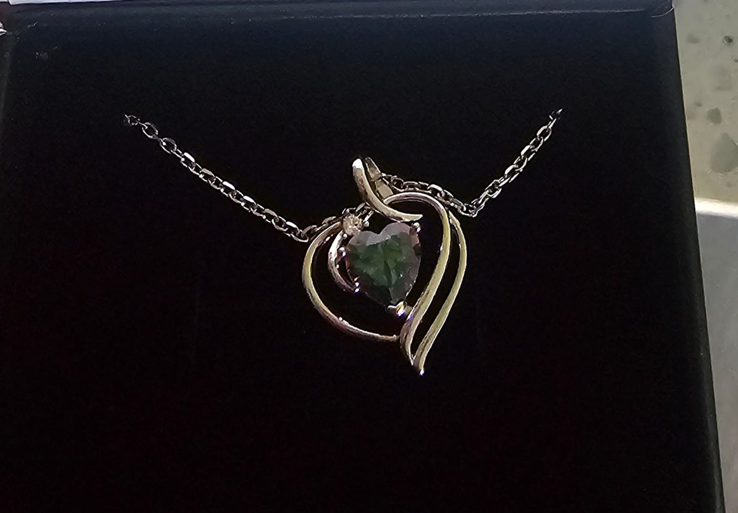 Customer photo review of Regina 18k White Gold Plated Blue Heart Necklace with Swarovski Crystals