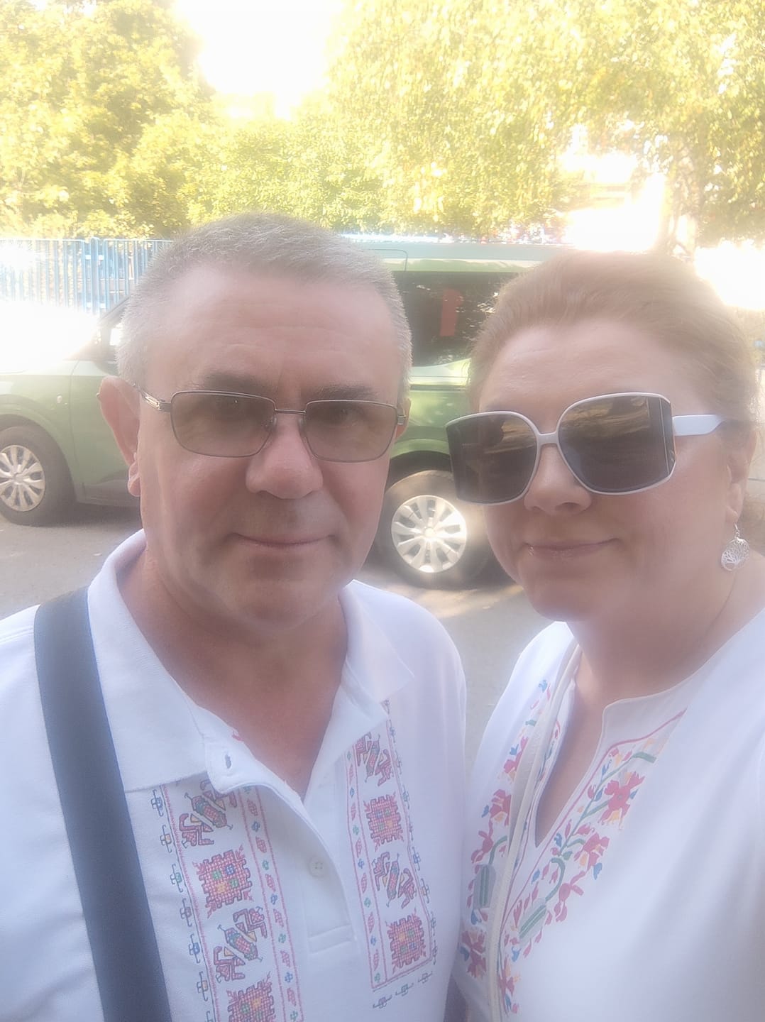 Customer photo review of Тениска с V-деколте "Дърво на живота"