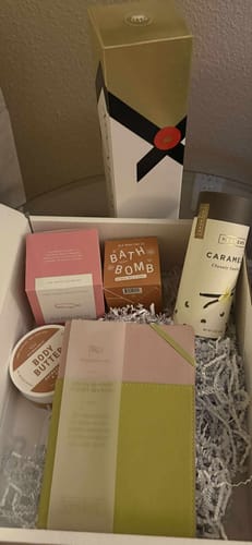 Customer photo review of Pop The Champagne Gift Box