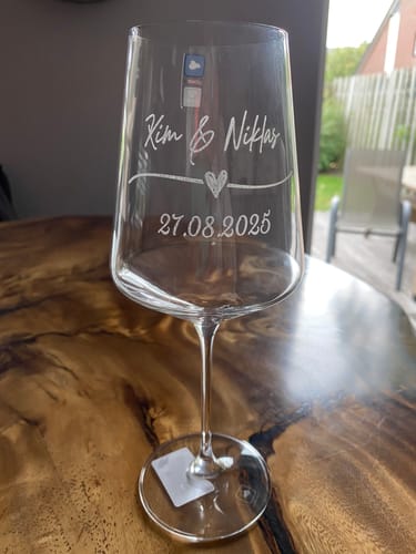 Kundenbewertung mit Foto zu Leonardo Gläser mit Gravur im "Wedding Love" Design als Set