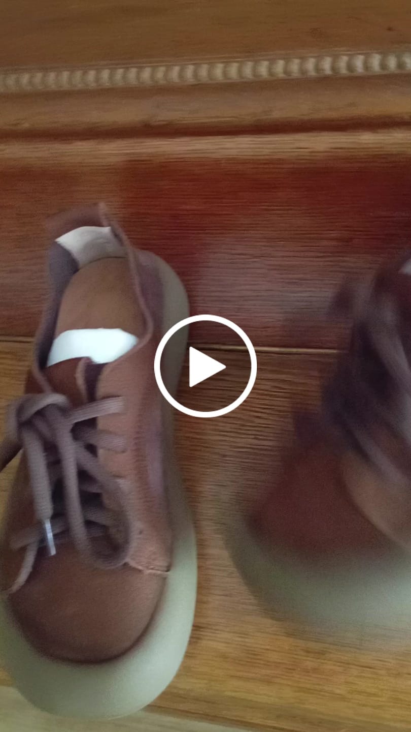 Customer video review of Women Vintage Spring Genuine Leather Strap Flat Shoes