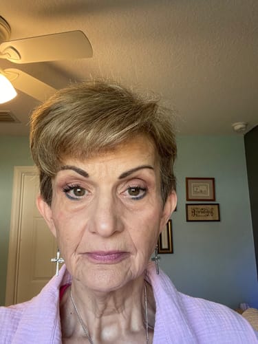 Customer photo review of Fluffy® Gossamer® Lash