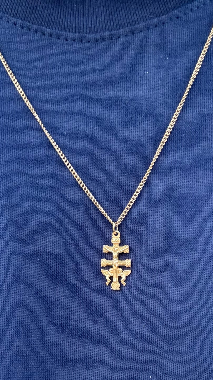 Customer photo review of Collar Cruz de Caravaca