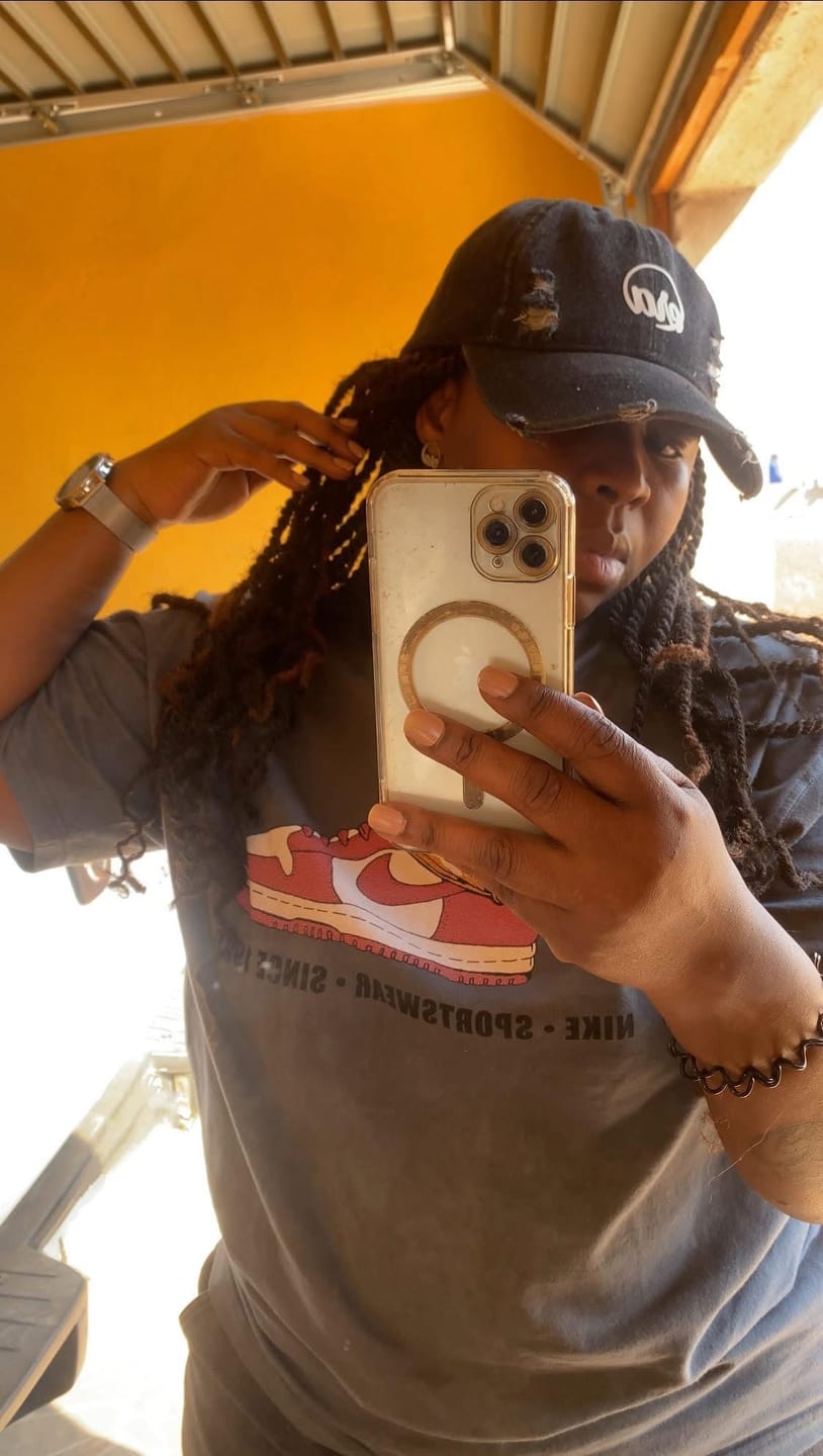 Customer photo review of Era Distressed Black Denim Cap
