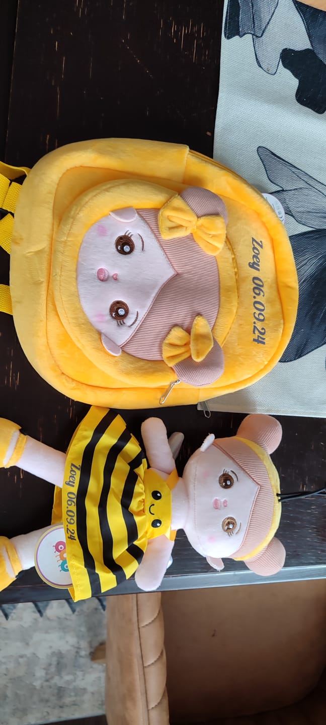 Customer photo review of Original personalisierte Puppen und Rucksäcke （Kaufen Sie 2 und erhalten Sie 15% Rabatt）