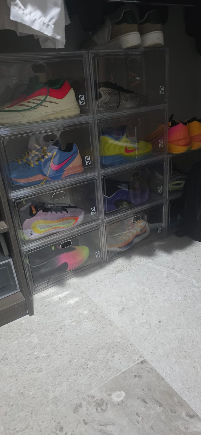 Customer photo review of Shooter Box - Cajas Transparentes Para Sneakers Cierre Magnético Apertura Lateral